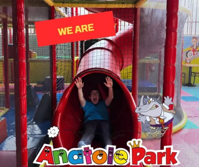 🎉 Vacances = fun garanti !🎉
Marre des écrans ?
👉  direction Anatole Park  !
📆 ouvert tous les jours pendant les vacances  !!🥳
# anatolepark  #parcindoorenfants  #famille #castres_ma_ville #fun